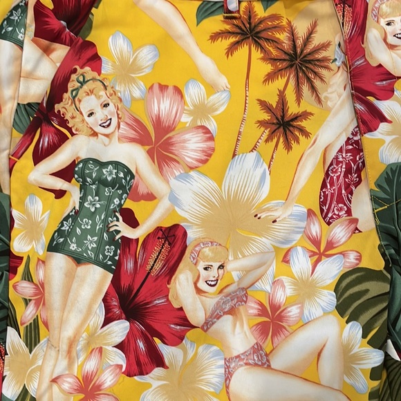 Loudmouth Hawaiian babe golf shorts size 36 - Picture 3 of 6